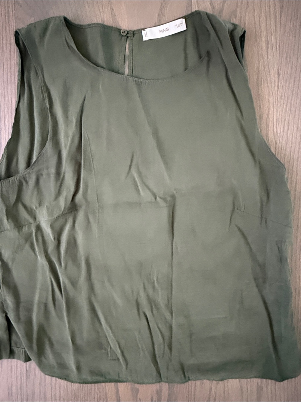Mango Modal co-ord set - Picture 2 of 7